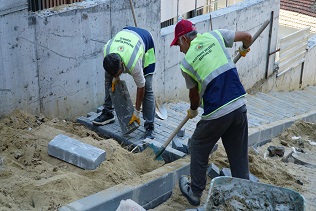 İLÇENİN ULAŞIM ALANLARI YENİLENMEYE DEVAM EDİYOR
